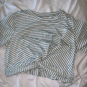 Stripped crop top shirt
